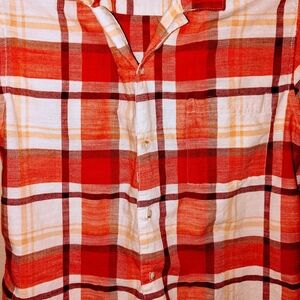 Men's Mutual Weave Plaid Short Sleeve Shirt. Button Up. Size Med To Large.